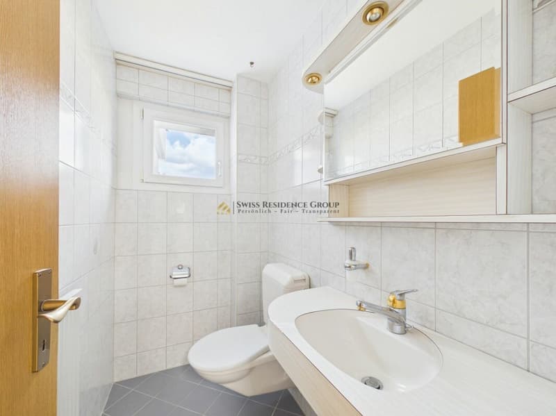 Attractive 4.5-room apartment with balcony and top connection (10)