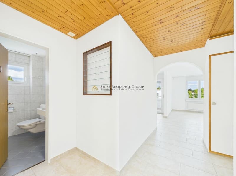 Attractive 4.5-room apartment with balcony and top connection (3)