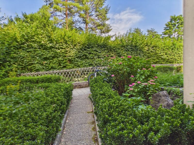 Dream living at the foot of Üetliberg - Stylish 6.5-room semi-detached house (24)