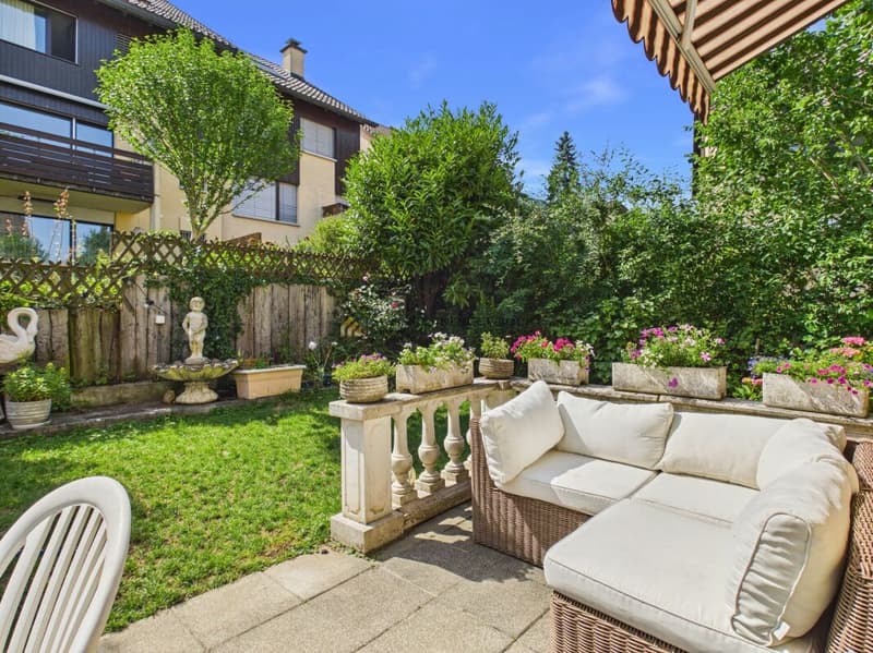 Dream living at the foot of Üetliberg - Stylish 6.5-room semi-detached house (4)