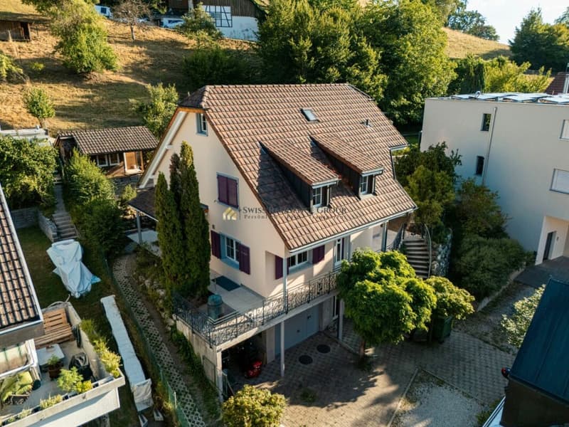 Grosszügiges 6.5-Zimmer-Einfamilienhaus mit Traumgarten in Wettingen (22)