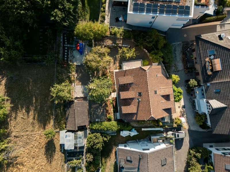 Grosszügiges 6.5-Zimmer-Einfamilienhaus mit Traumgarten in Wettingen (21)