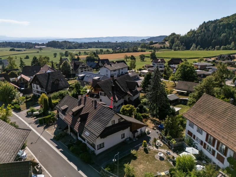 Ein Zuhause mit Charakter - Viel Platz, eigener Garten und grosses Potenzial (1)