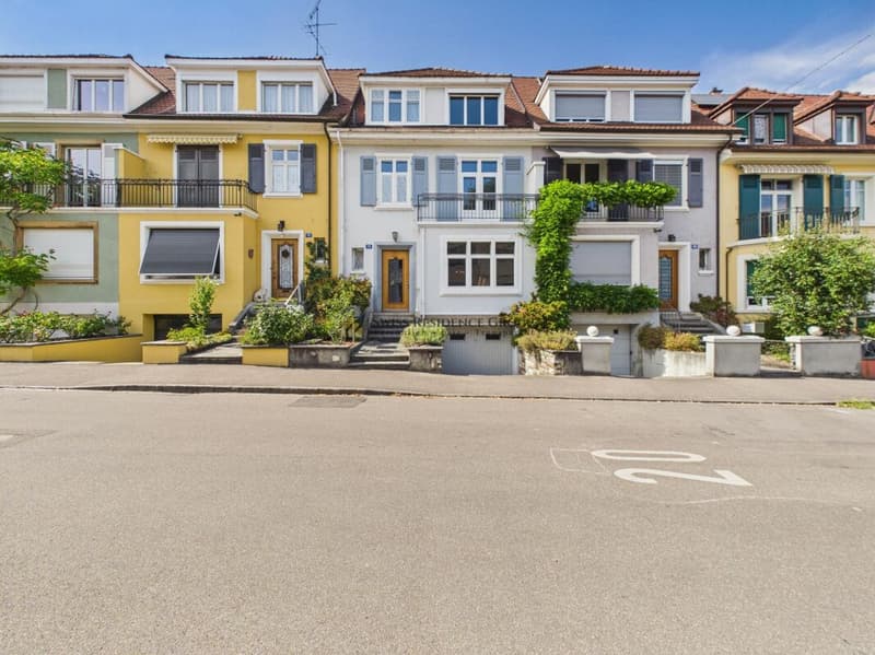 7.5-Zimmer-Einfamilienhaus in Basel - Charakter, Raum und privater Garten (1)