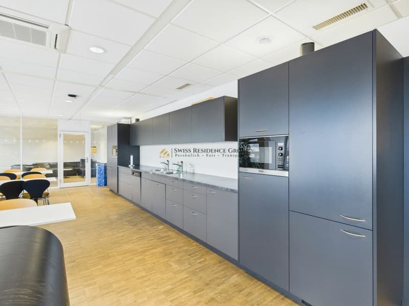Riedmatt Center - Repräsentative Büroflächen mit optimaler Infrastruktur (16)