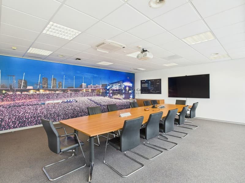 Riedmatt Center - Repräsentative Büroflächen mit optimaler Infrastruktur (14)