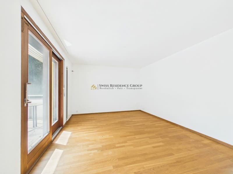 Grosszügige 5-Zimmer-Wohnung im Grünen - stilvolles Wohnen in Riehen (3)