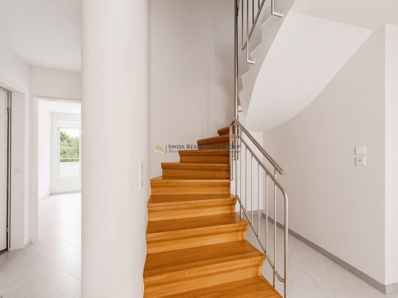 Grosszügige 5.5-Zimmer-Maisonette mit viel Raum zum Wohlfühlen (11)