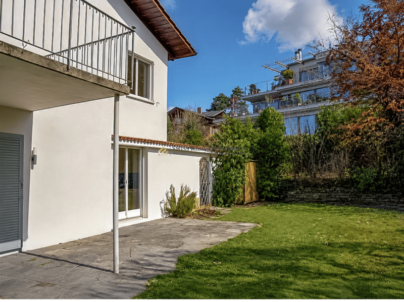 Doppelhaushälfte mit Seesicht & grossem Garten (befristet) (8)