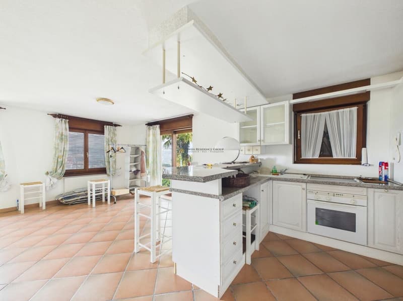 Bellissima casa con la vista mozzafiato (2)