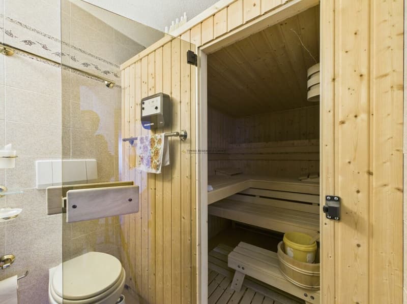 Bellissima casa con la vista mozzafiato (14)