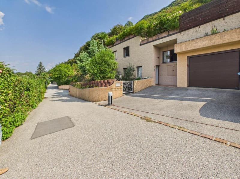 Bellissima casa con la vista mozzafiato (29)