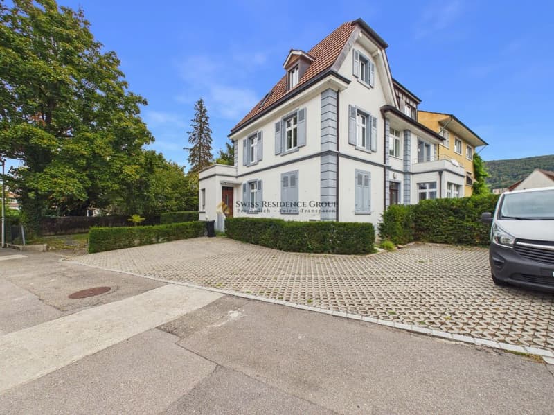 9.5-Zimmer-Villa - Grosszügigkeit, Vielseitigkeit und Raum (3)