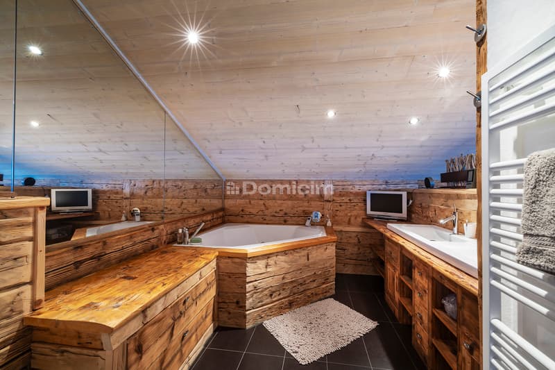Superb 4.5-room duplex apartment (8)