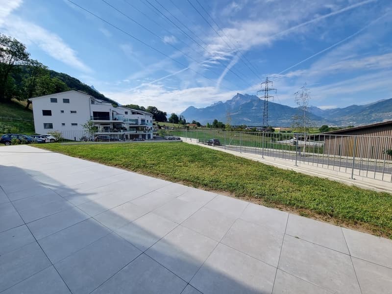 NEW ! 117m² COMMERCIAL SPACE WITH TERRACE-GARDEN (5)