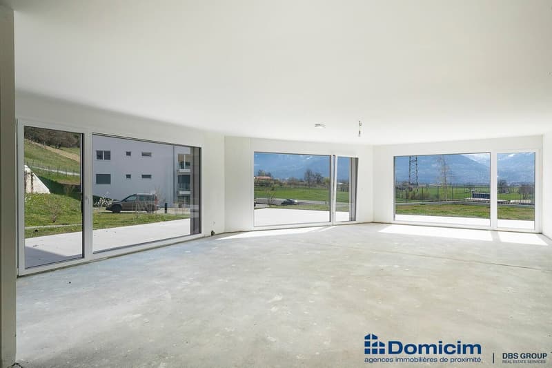 NUOVO ! SUPERFICIE COMMERCIALE DI 75m² CON TERRAZZA-GIARDINO (3)