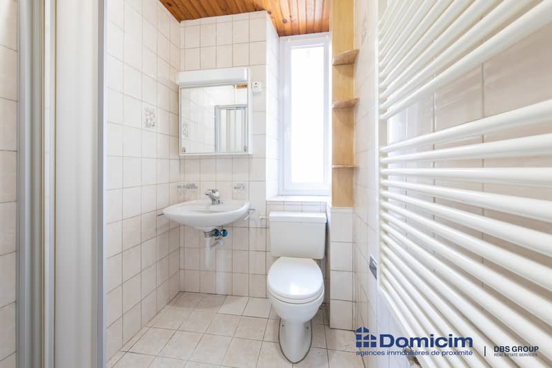 Rental income building with 6 units, fully rented (7)