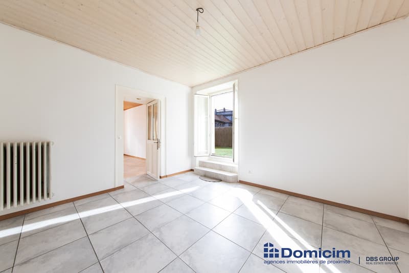 Rental income building with 6 units, fully rented (4)