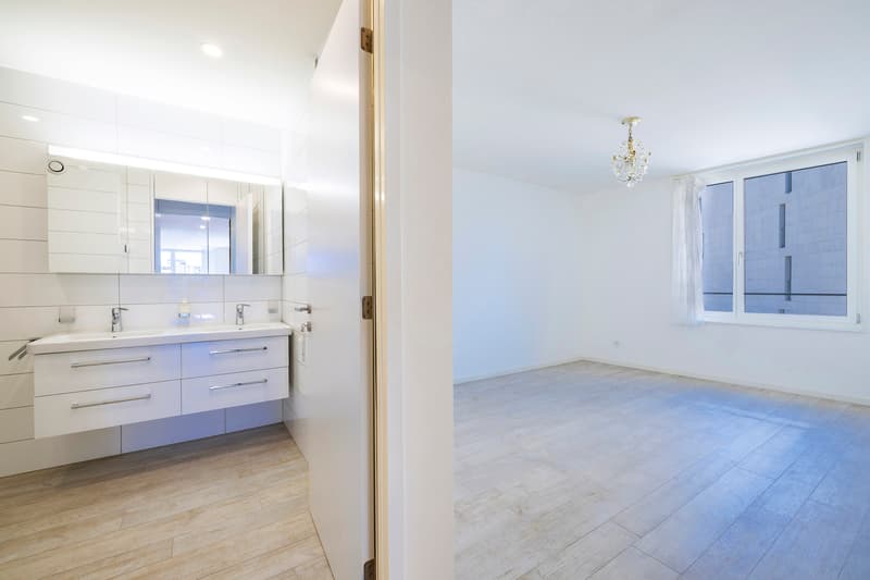 The perfect balance between location, view and comfort (5)