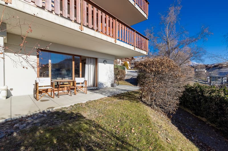 Bell'appartamento di 2.5 locali al piano terra con terrazza e vista splendida! (10)