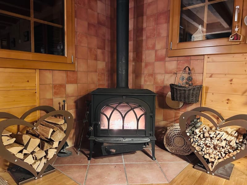 Your peaceful haven located in a charming hamlet near Leysin! (2)