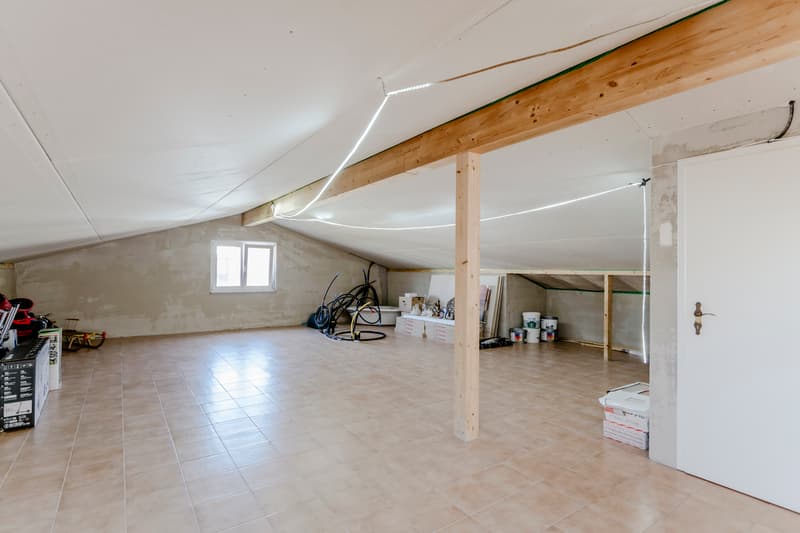 Villa familiare molto grande con possibilità di ampliamento (13)