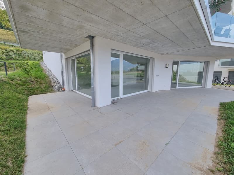 NEU ! VERKAUFSFLÄCHE VON 69M² MIT TERRASSE-GARTEN (9)