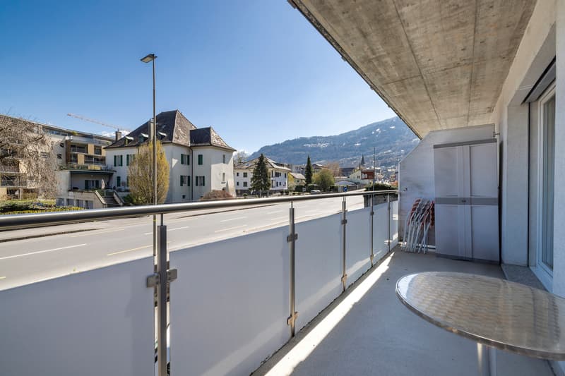 Appartamento traversante di 4.5 locali con giardino (9)