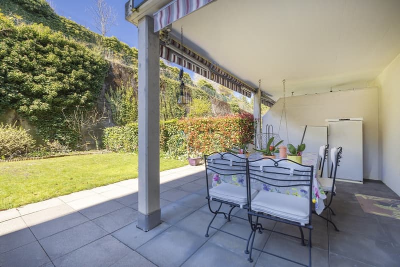 Appartamento traversante di 4.5 locali con giardino (2)