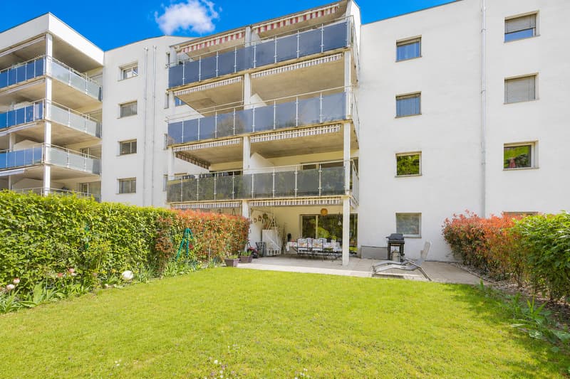 Cross apartment with 4.5 rooms and garden (1)