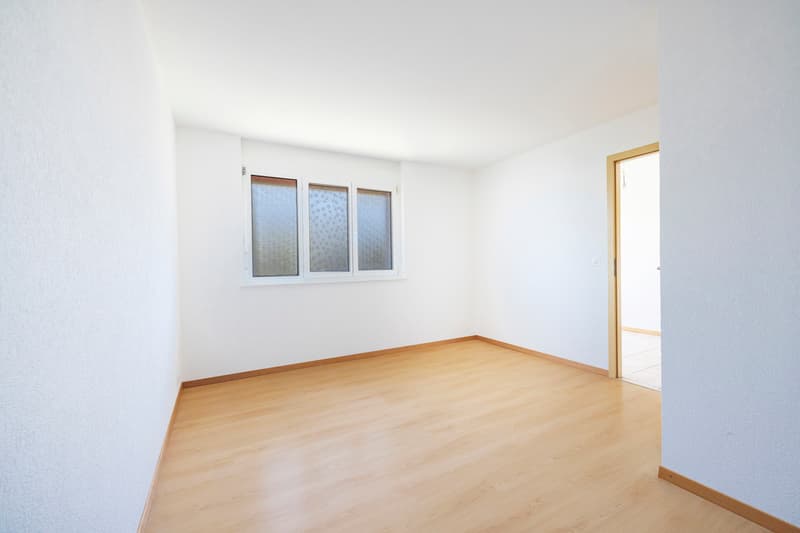 Villa di 6,5 locali con grande giardino, vista libera e potenziale locativo (6)