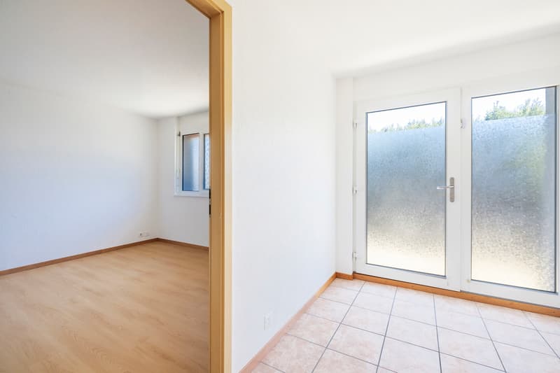 Villa di 6,5 locali con grande giardino, vista libera e potenziale locativo (7)