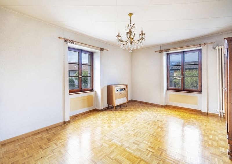 Charming 5.5-room village house located in the heart of Roche (2)