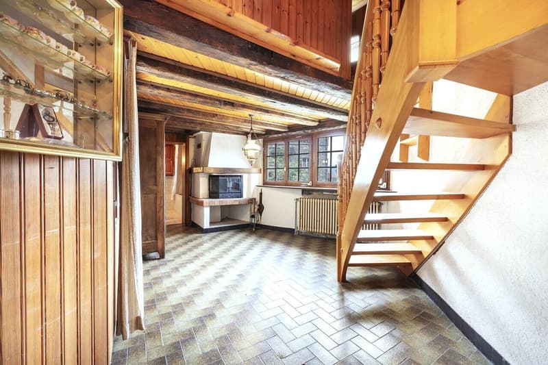 Charming 5.5-room village house located in the heart of Roche (3)