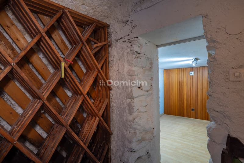 Charming 5.5-room village house located in the heart of Roche (10)