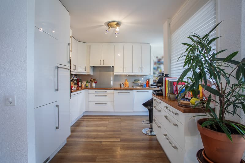 Spacious and pleasant 3.5-room duplex with balcony in Gland (3)