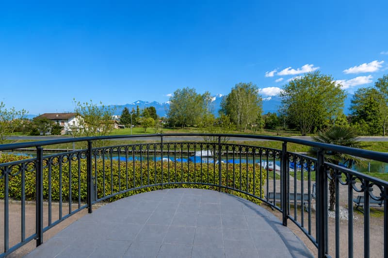 Villa triplex sulle rive del Lago di Ginevra nella Marina du Bouveret (13)