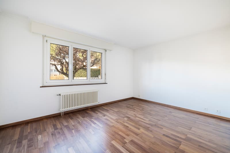 4.5 rooms rented with immediate income - Two parking spaces included (4)