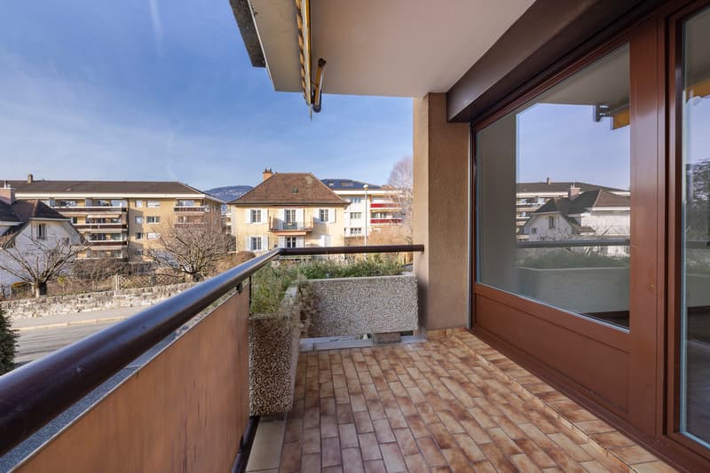 4.5 rooms rented with immediate income - Two parking spaces included (10)