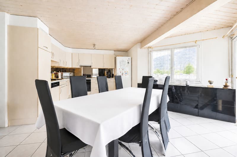 Attic of 4.5 rooms in the city center (6)