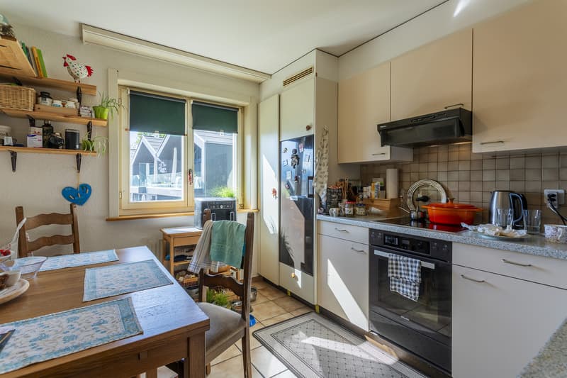 Apartment 3.5 rooms with garage, south-facing balcony and unobstructed view (4)