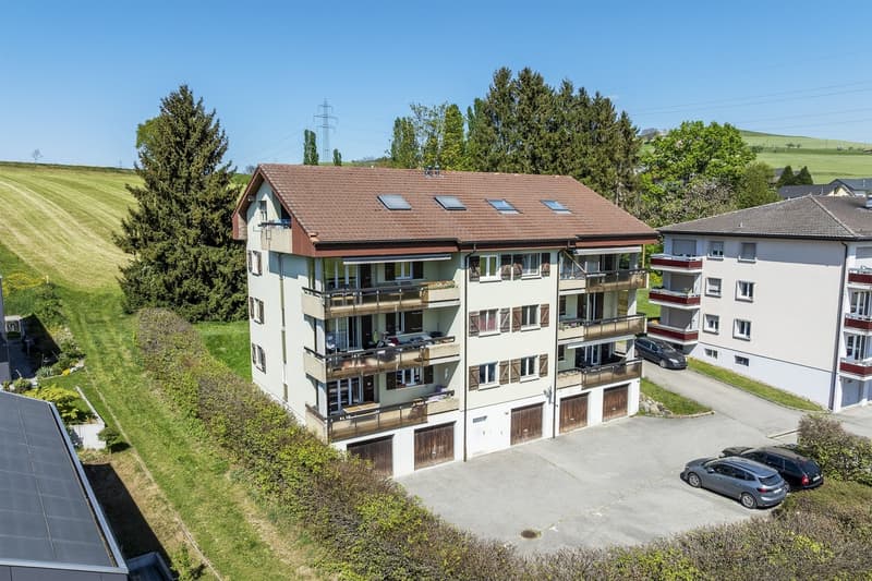 3.5 room apartment on the top floor with balcony and garage (1)