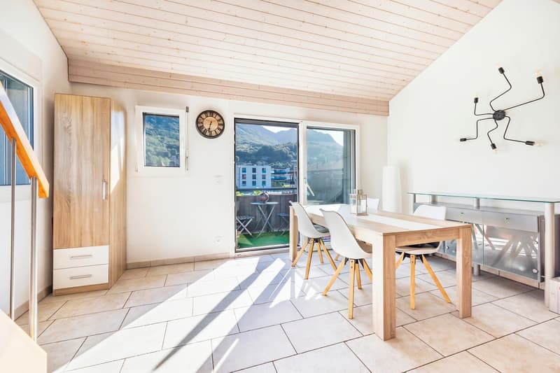 Charming duplex in Marina, with your feet in the water! (3)
