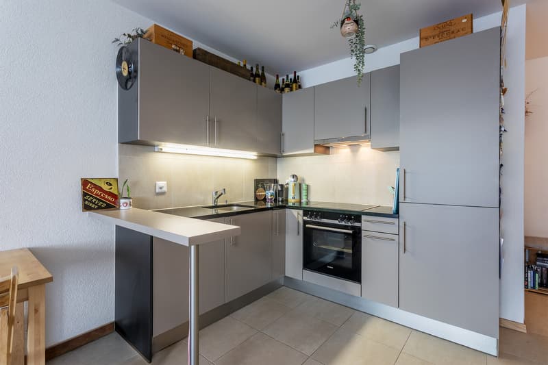 Charming 2.5-room apartment with balcony in the center of Morges (2)