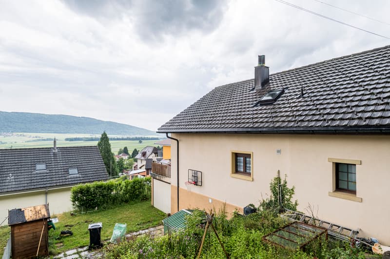 Molto bella situazione per questa casa di 6.5 locali (12)