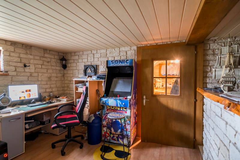 Molto bella situazione per questa casa di 6.5 locali (10)