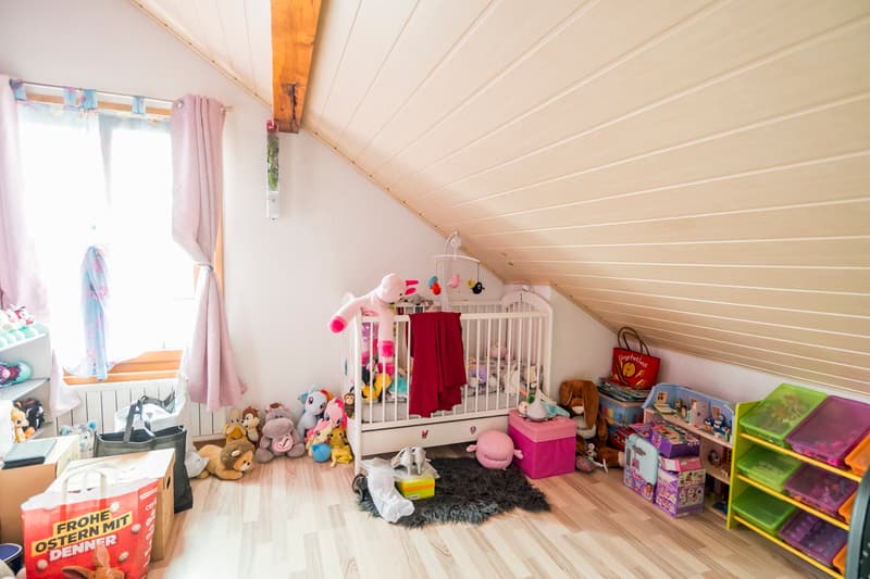 Molto bella situazione per questa casa di 6.5 locali (8)