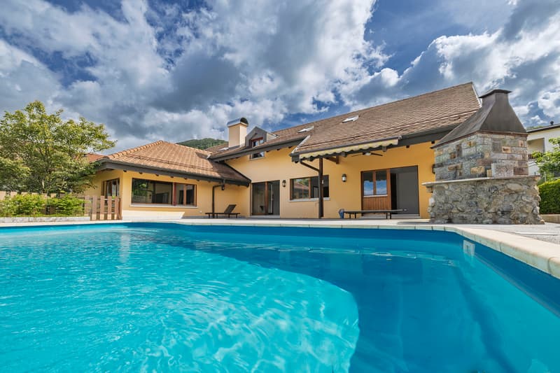 Exceptional 9.5-room villa - Lake and mountain views on the Riviera (1)