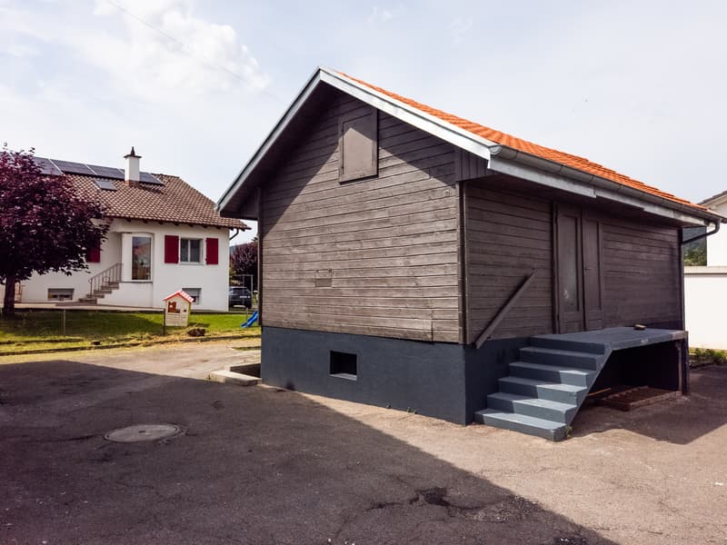 Large fully renovated villa of 7.5 rooms (13)
