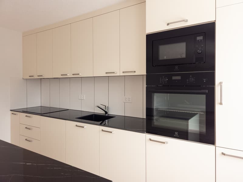 Large fully renovated villa of 7.5 rooms (4)